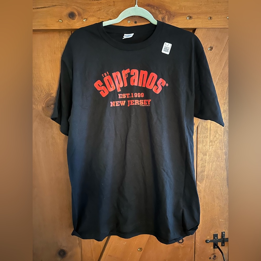 NWT 100% Cotton Soprano New Jersey Graphic Tee - Black with Red Logo Sz L